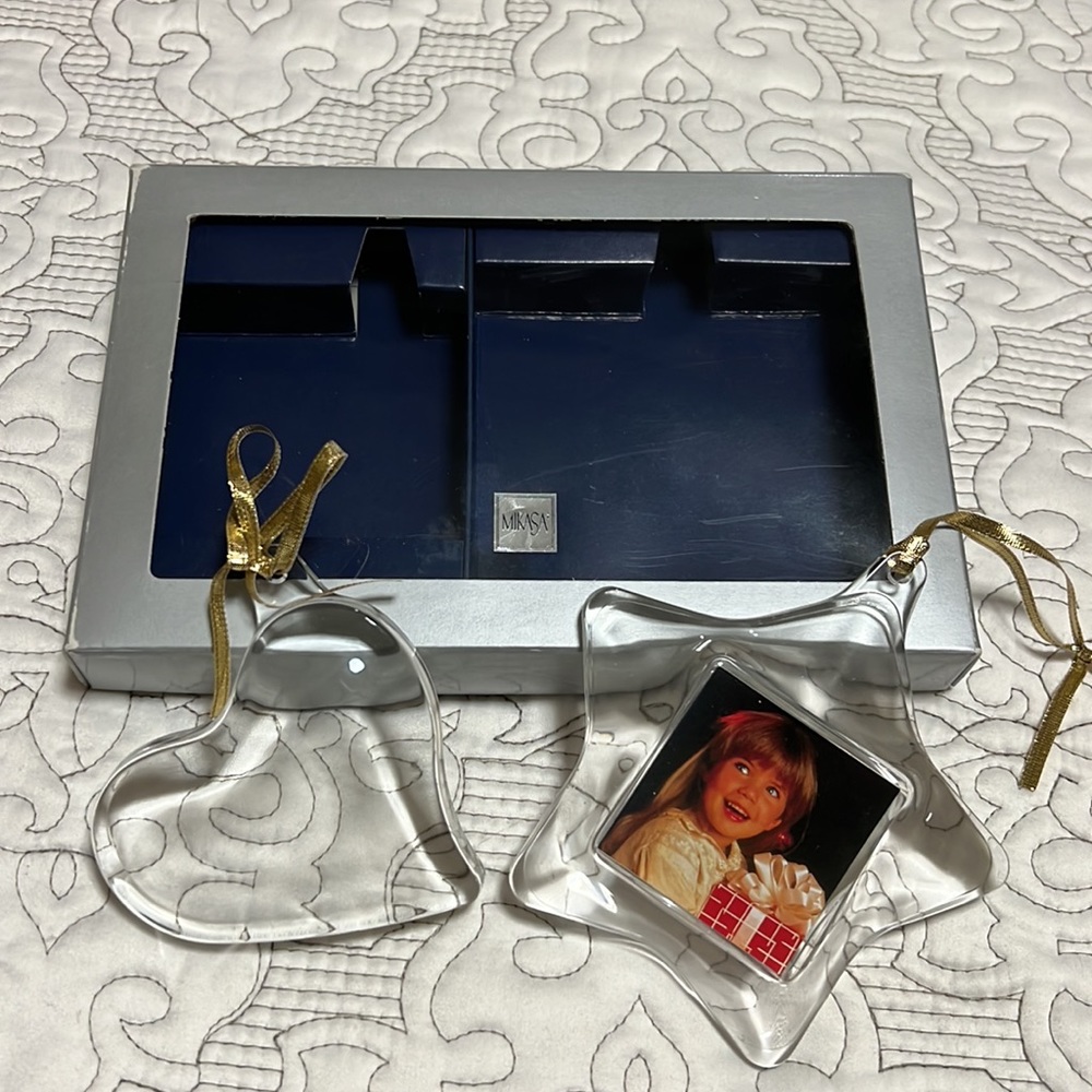 Mikasa Heart & Frame Ornament set